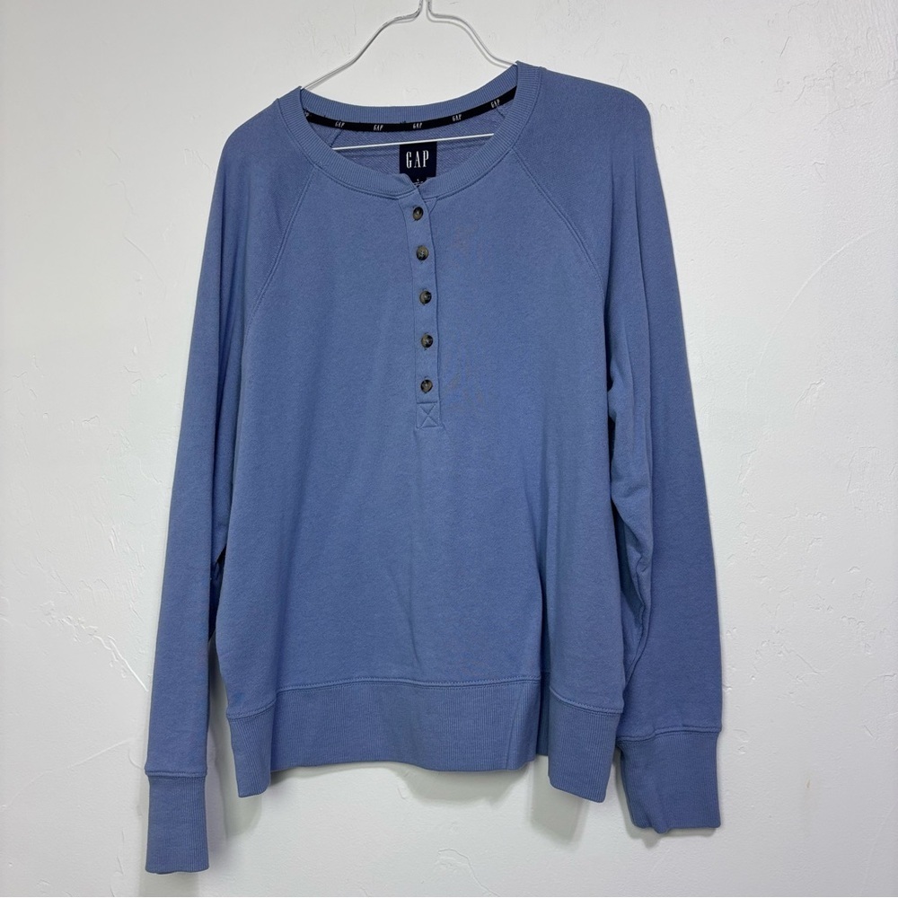 GAP Women's Blue Henley Top Periwinkle Large Popover Pullover Sweatshirt Sweater